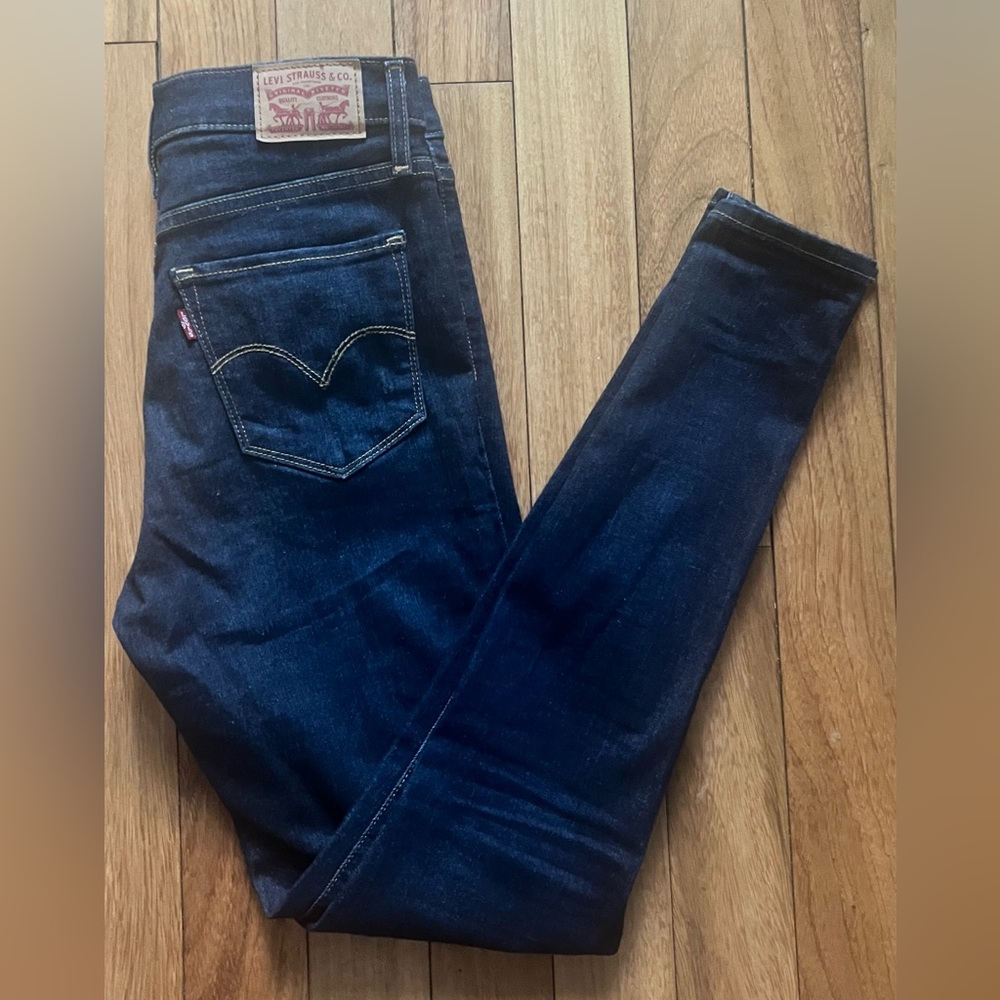 Levi’s Jeans Model 720 High Rise Super Skinny Size:27